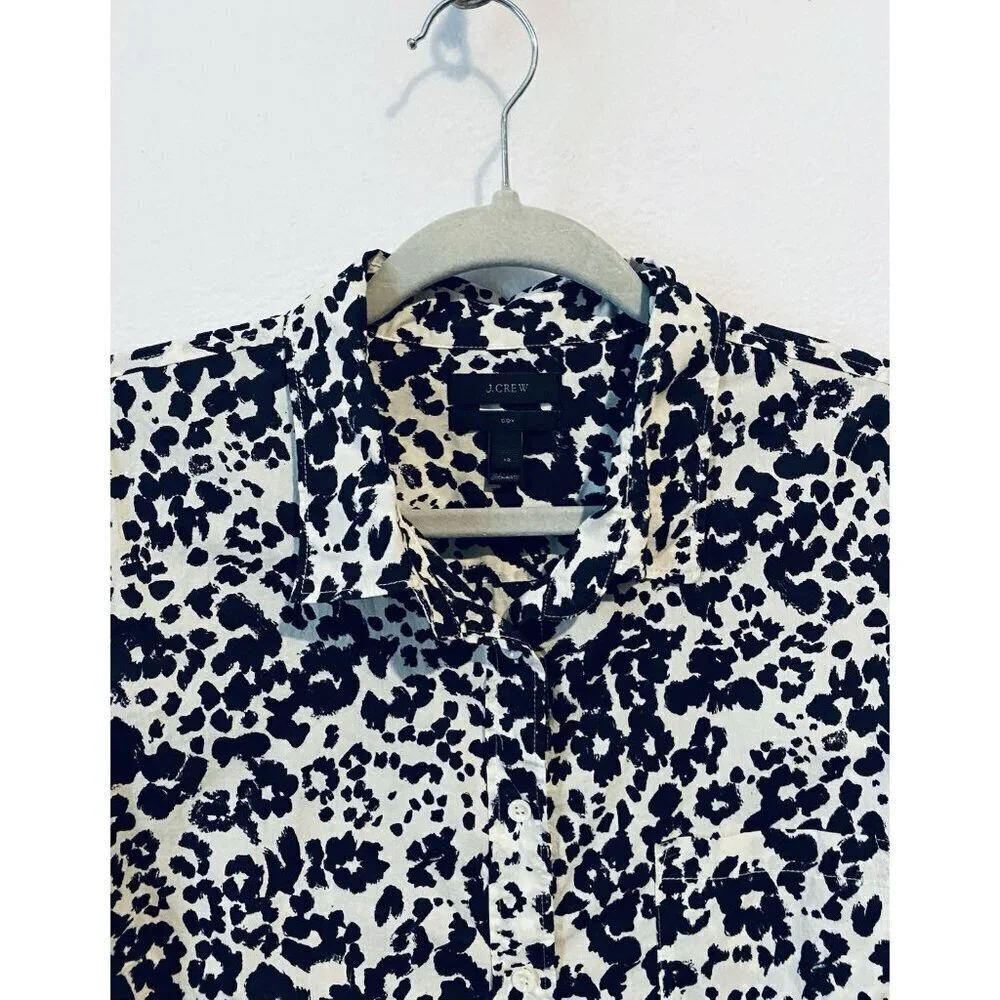 J Crew Top Womens 12 Black White Snow Leopard Boy Fit Button Up Long Sleeve Boho